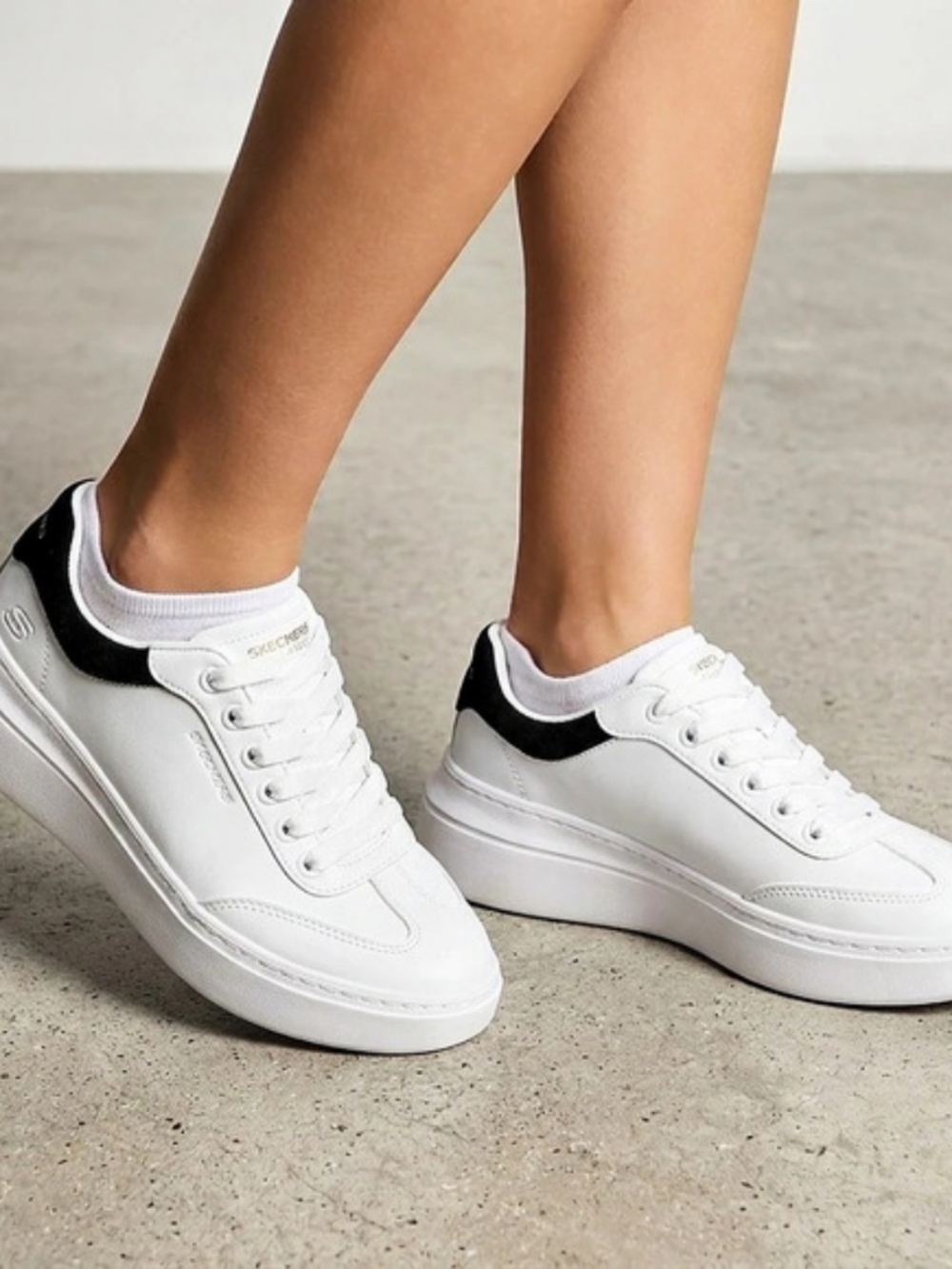 Skechers Cordova Classic - Best Behavior Sneakers Shoes White Black US 10